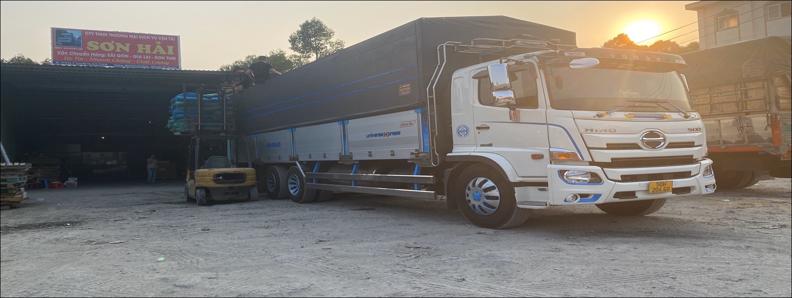 Dich-vu-van-tai-hang-hoa